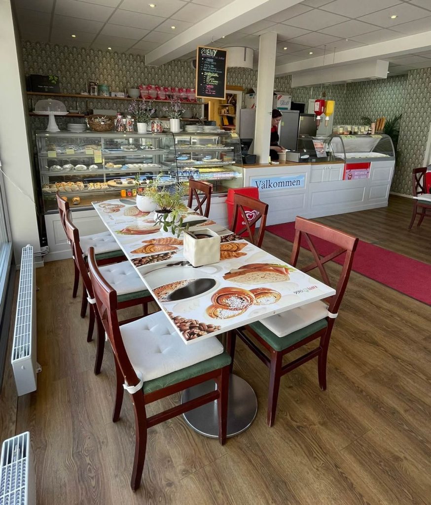 Pizzeria La Piazza Pizzeria La Piazza